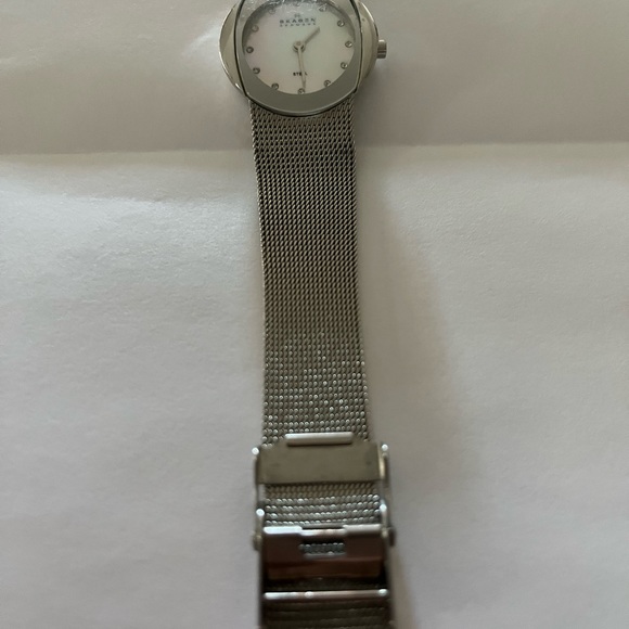 Vintage Skagen Denmark Stainless Steel with Diamond Dial Watch - Picture 9 of 11
